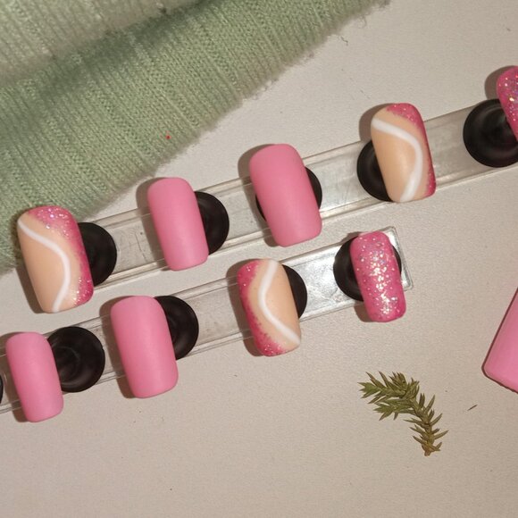 24-pc Pink Matte Sparkle Swirl Press-on Nail Set - Picture 5 of 7